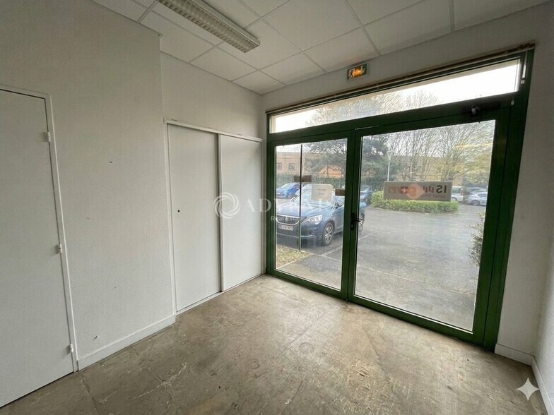 Office in Créteil to rent - Interior Photo - Image 3 of 7
