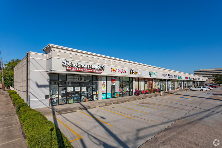 1001-1025 Dairy Ashford Rd, Houston, TX for rent - Building Photo - Image 1 of 9