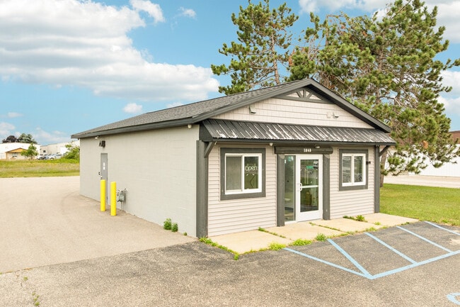 More details for 1848 Dickerson Rd, Gaylord, MI - Retail for Auction