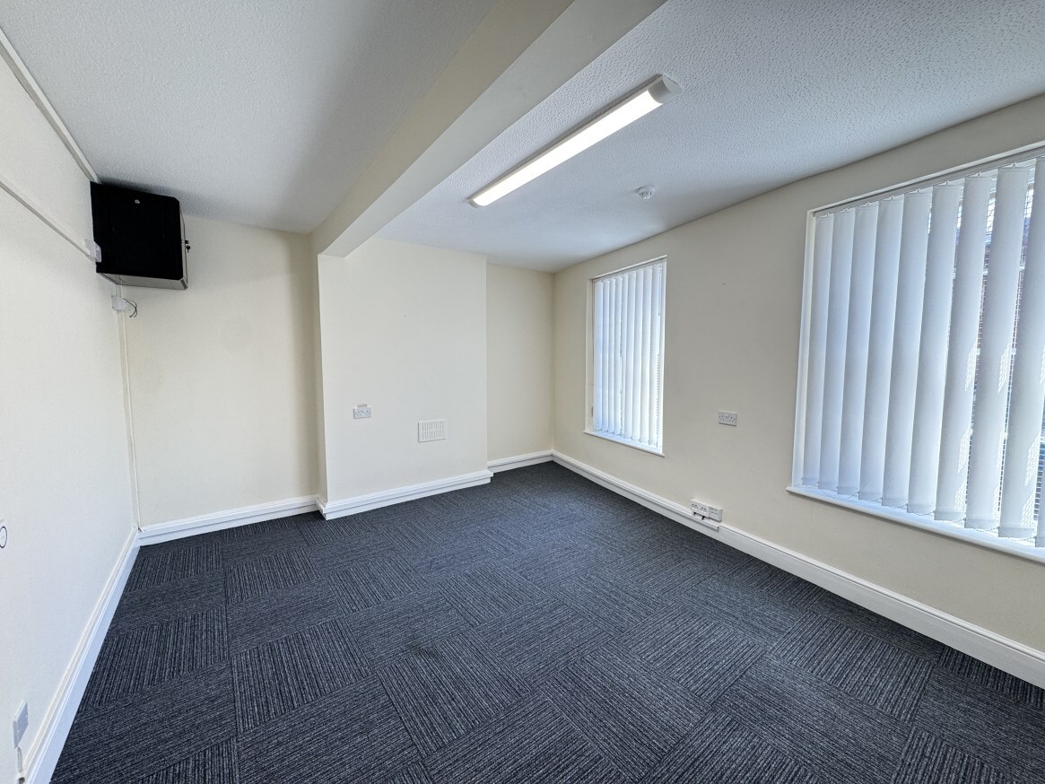 14 Angel Cres, Bridgwater to rent Interior Photo- Image 1 of 6