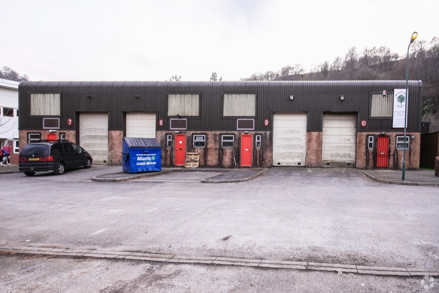 Llanhilleth Industrial Estate, Llanhilleth to rent - Primary Photo - Image 1 of 3