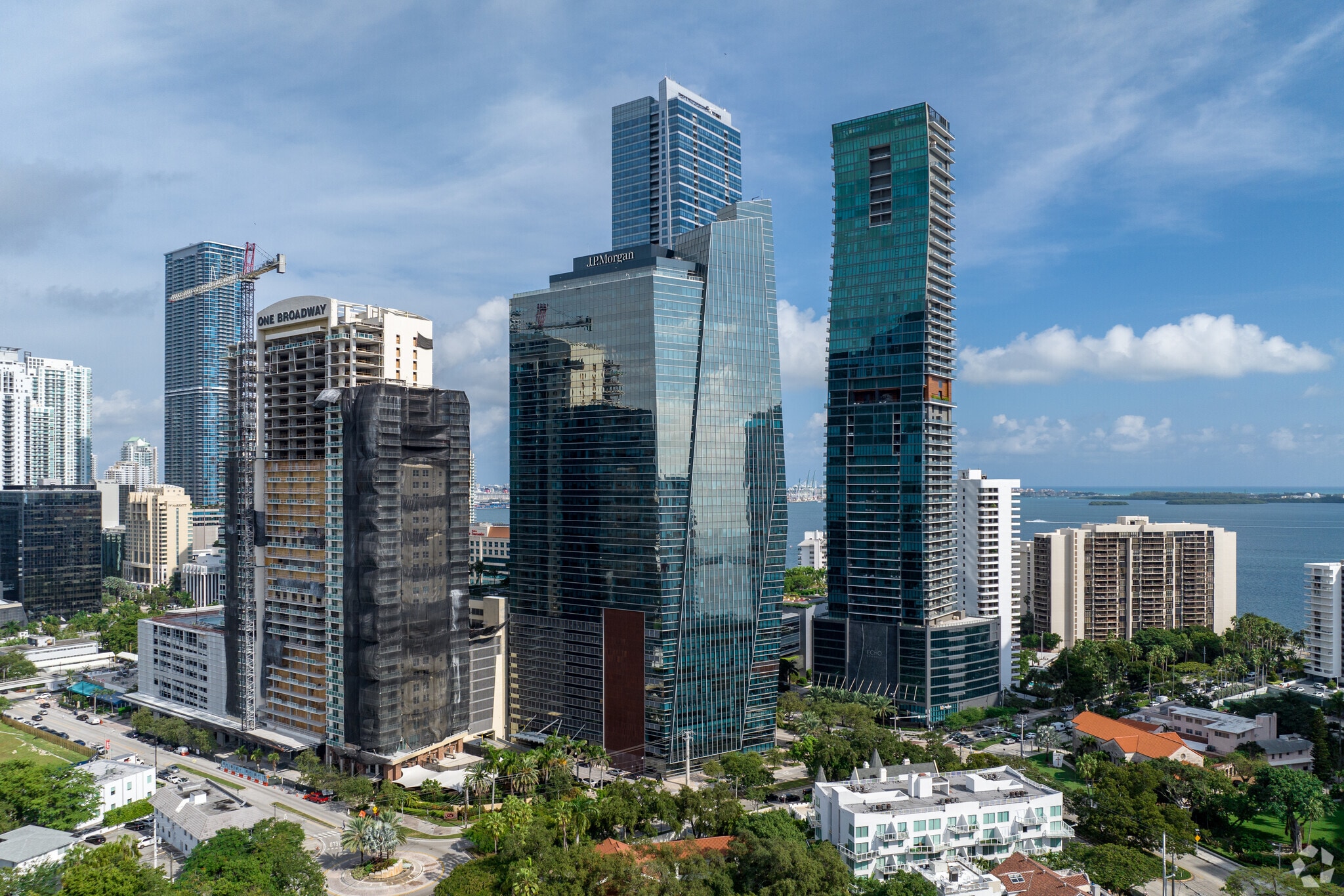 1450 Brickell Ave, Miami, FL to rent Primary Photo- Image 1 of 11