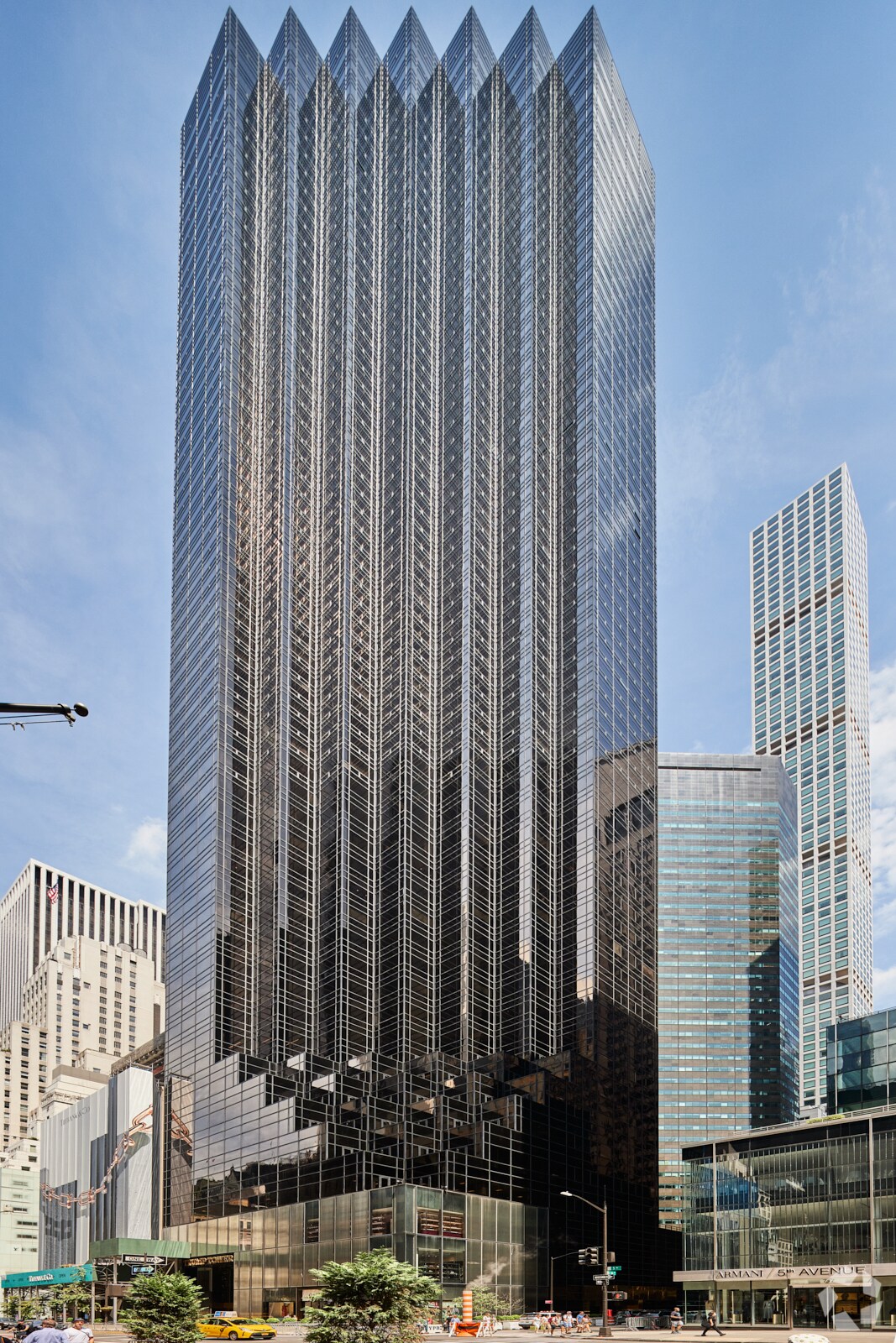 725 Fifth Ave, New York, NY to rent Building Photo- Image 1 of 6