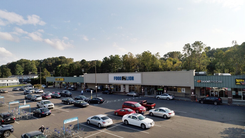 3800 Reynolda Rd, Winston-Salem, NC for rent - Building Photo - Image 1 of 5