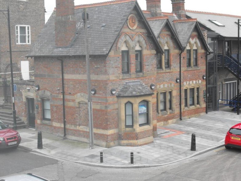 40 Fish Quay, North Shields for sale - Primary Photo - Image 1 of 1