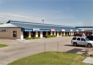 2629 NW Cache Rd, Lawton, OK for rent Building Photo- Image 1 of 9