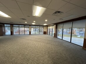 4650 College Blvd, Overland Park, KS for rent Building Photo- Image 1 of 2