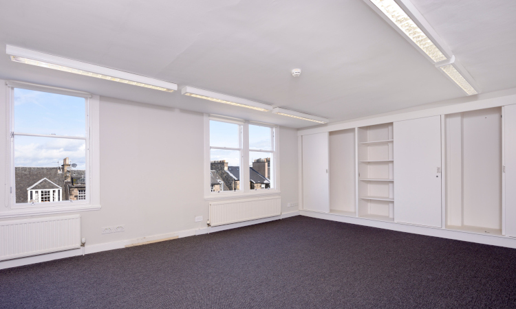 15 Hill St, Edinburgh for rent - Interior Photo - Image 2 of 6