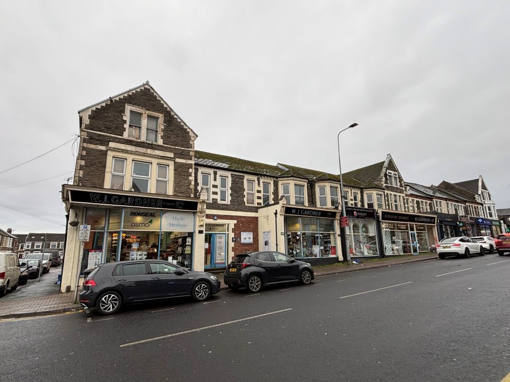 131-141 Crwys Rd, Cardiff to rent Building Photo- Image 1 of 2