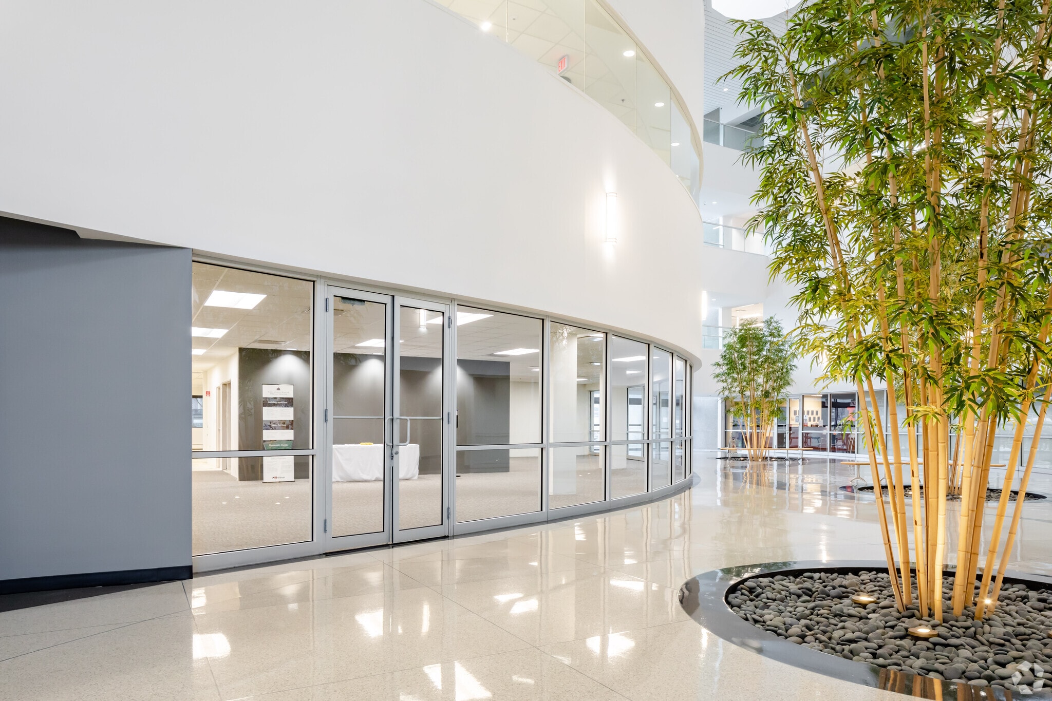 1100 E Warrenville Rd, Naperville, IL to rent Interior Photo- Image 1 of 2