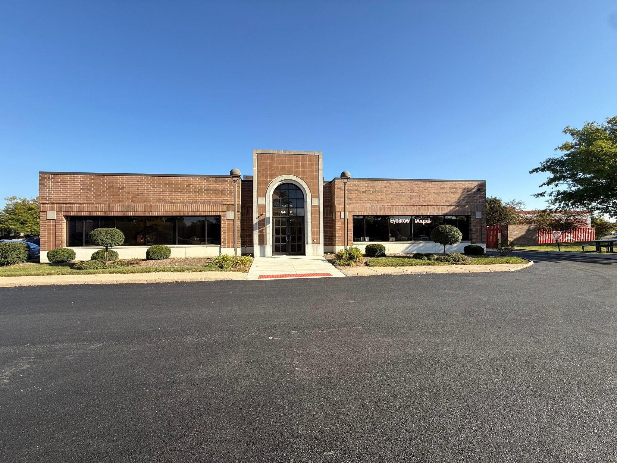 945 Lakeview Pky, Vernon Hills, IL to rent Building Photo- Image 1 of 16