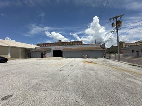 1821 E 2nd Ave, Tampa, FL for rent Building Photo- Image 1 of 8