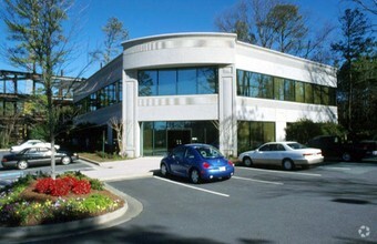 6645 Peachtree Dunwoody Rd, Atlanta, GA for rent Building Photo- Image 1 of 23