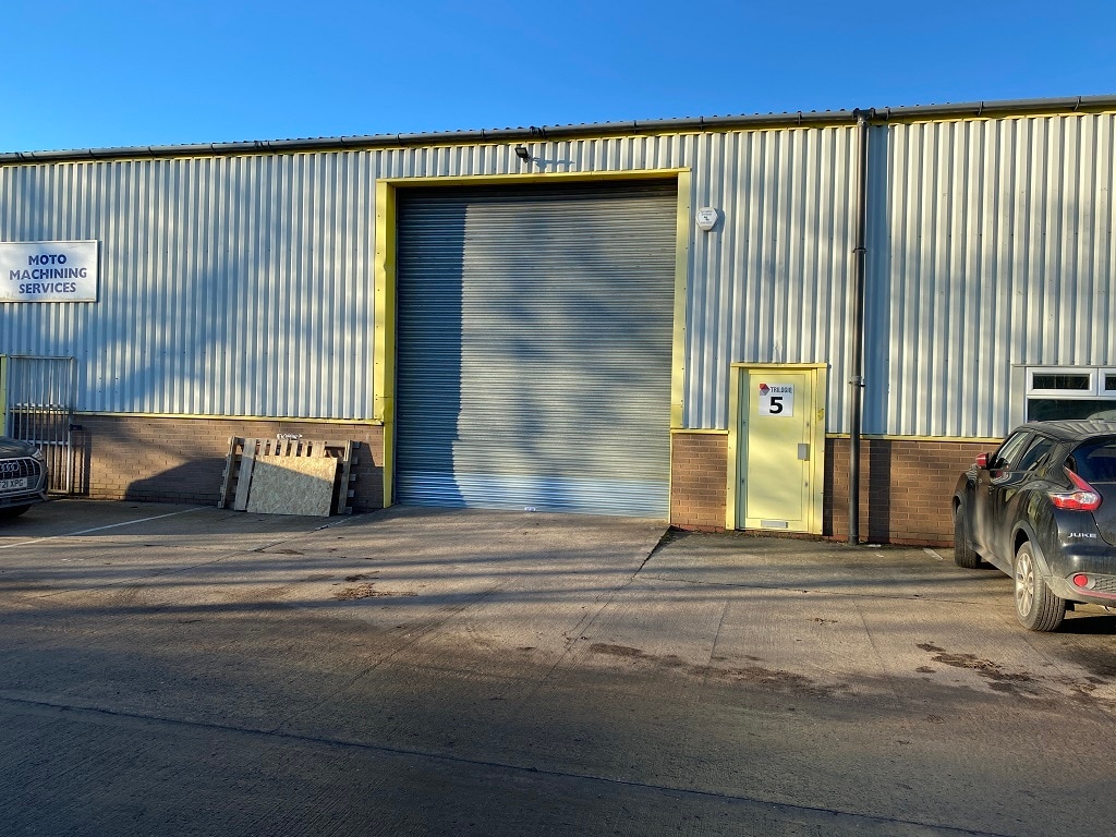 Modular Ct, Wolverhampton to rent Building Photo- Image 1 of 5