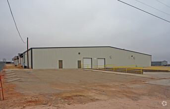 105 Industrial Dr, Levelland, TX for sale Primary Photo- Image 1 of 1