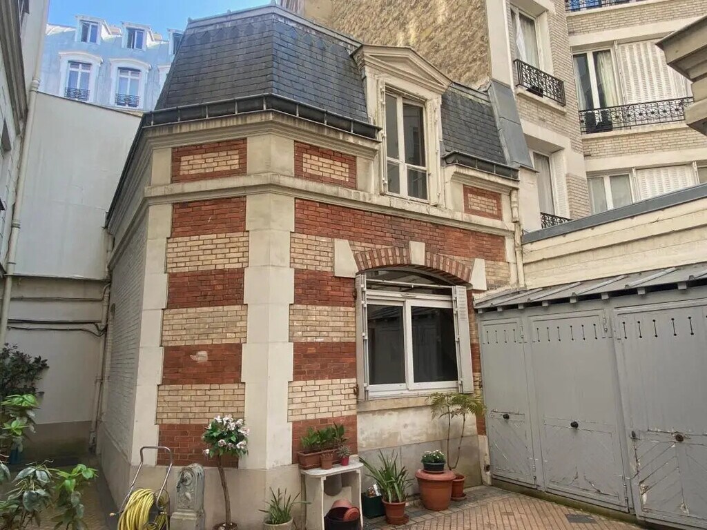 Location Bureaux 60 m² - Photo 1