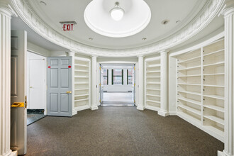 16 E 52nd St, New York, NY for rent Building Photo- Image 1 of 9