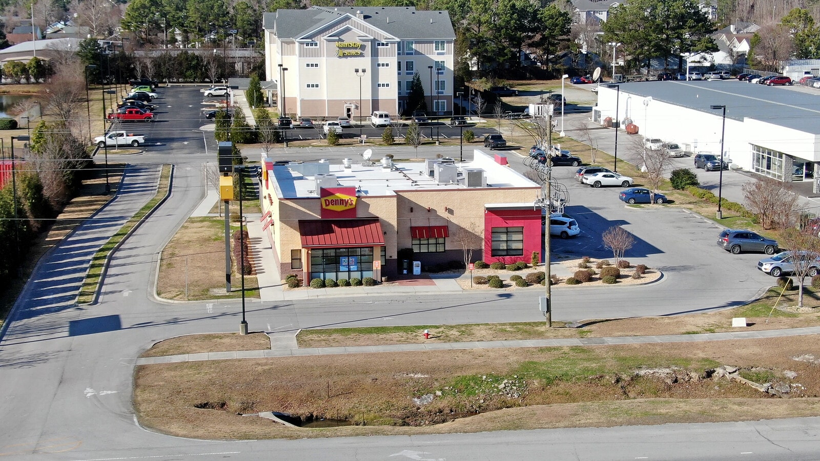 2207 N Marine Blvd, Jacksonville, NC 28546 UK