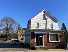 636 Ringwood Ave, Wanaque, NJ for rent Building Photo- Image 1 of 5