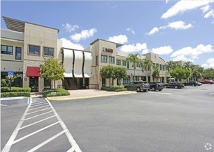 4900 S University Dr, Davie, FL for rent Building Photo- Image 1 of 12