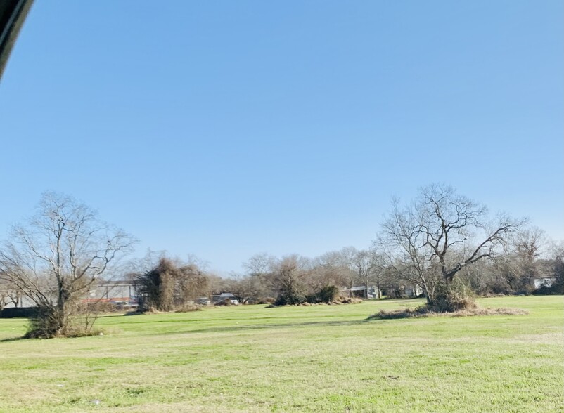 000 John Stockbauer -1, Victoria, TX for sale - Building Photo - Image 1 of 10