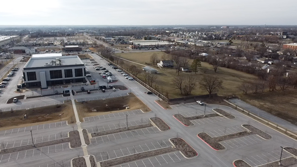 Otis Corley Dr, Bentonville, AR for rent - Aerial - Image 2 of 3