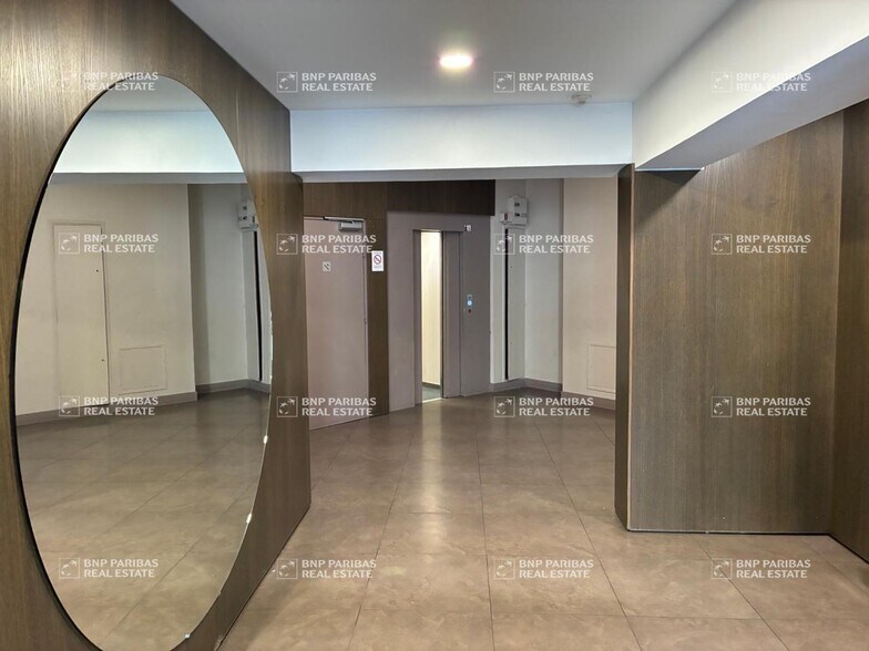 Office in Bagnolet for sale - Interior Photo - Image 1 of 8