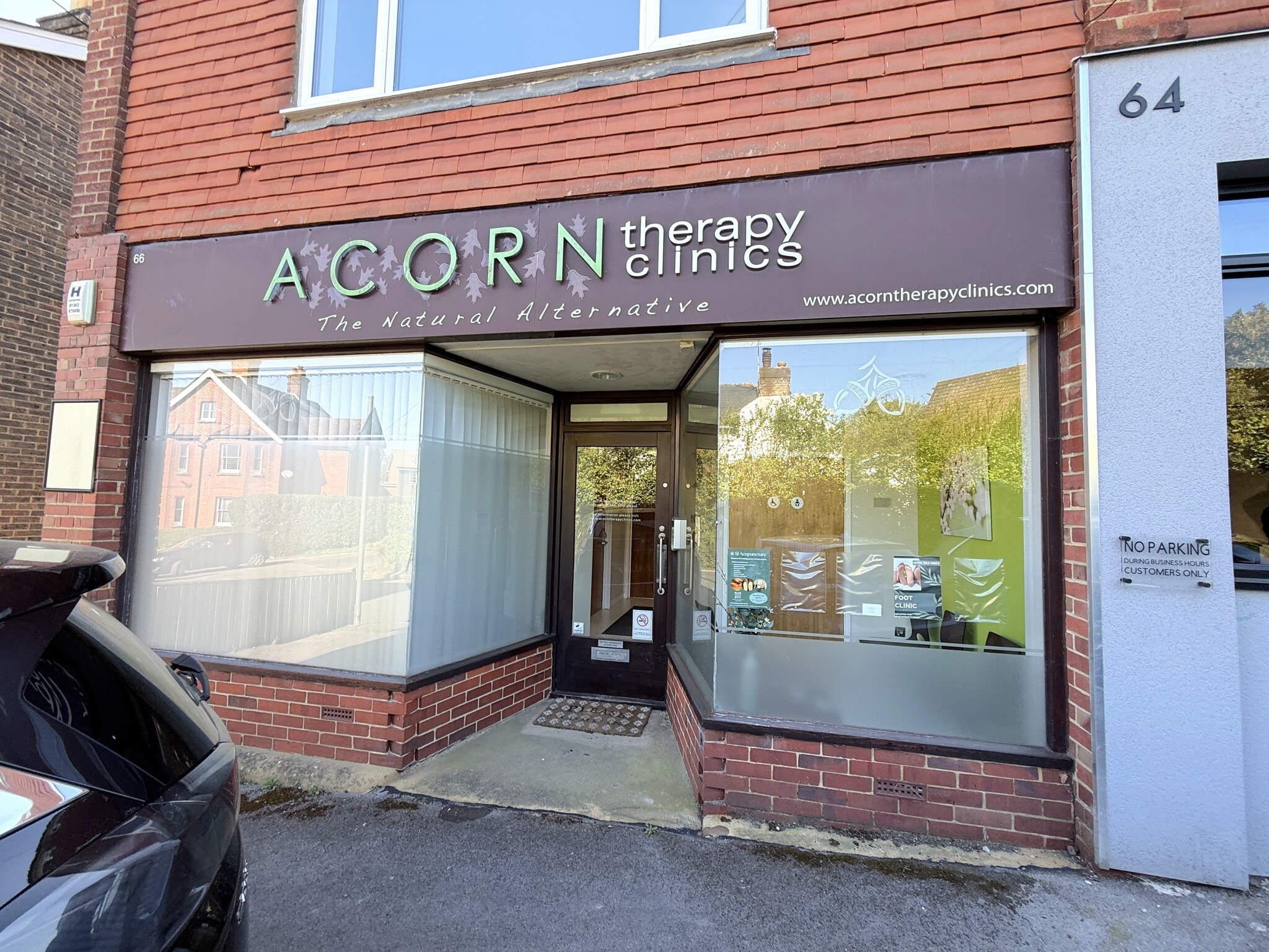 64-66 Maypole Rd, East Grinstead to rent Primary Photo- Image 1 of 2