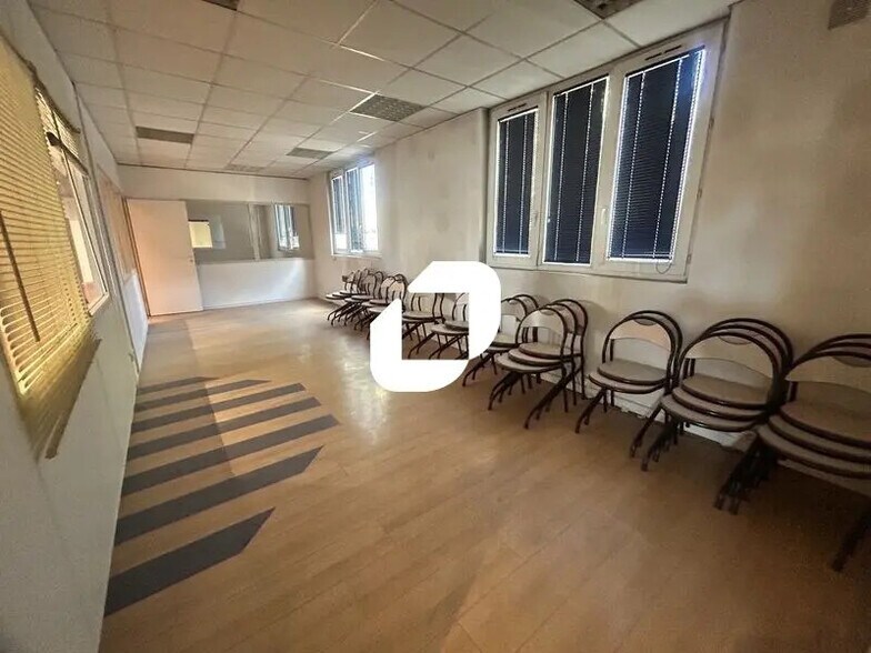 Office in Bezons to rent - Interior Photo - Image 3 of 5