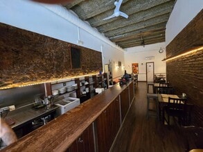 Retail in Barcelona, Barcelona to rent Interior Photo- Image 1 of 7