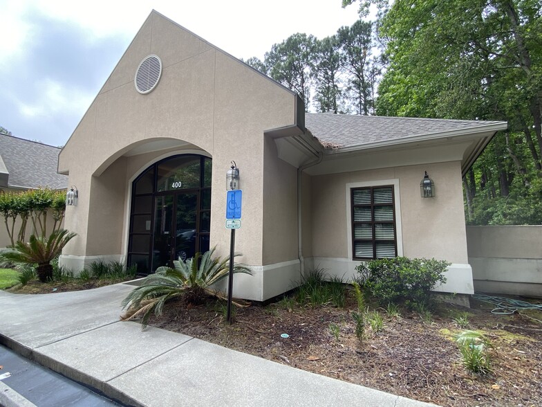 70 N Main St, Hilton Head Island, SC for rent - Building Photo - Image 1 of 11