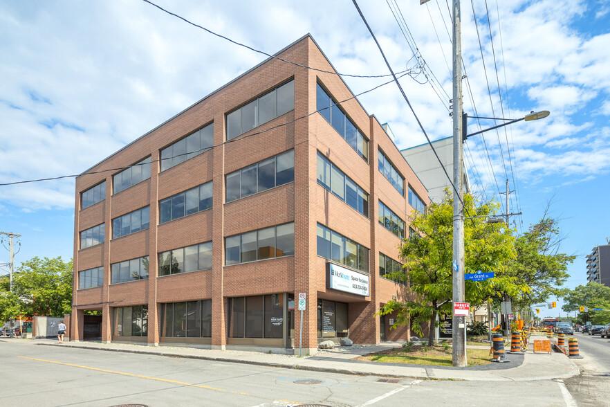 383 Parkdale Ave, Ottawa, ON for rent - Building Photo - Image 1 of 5