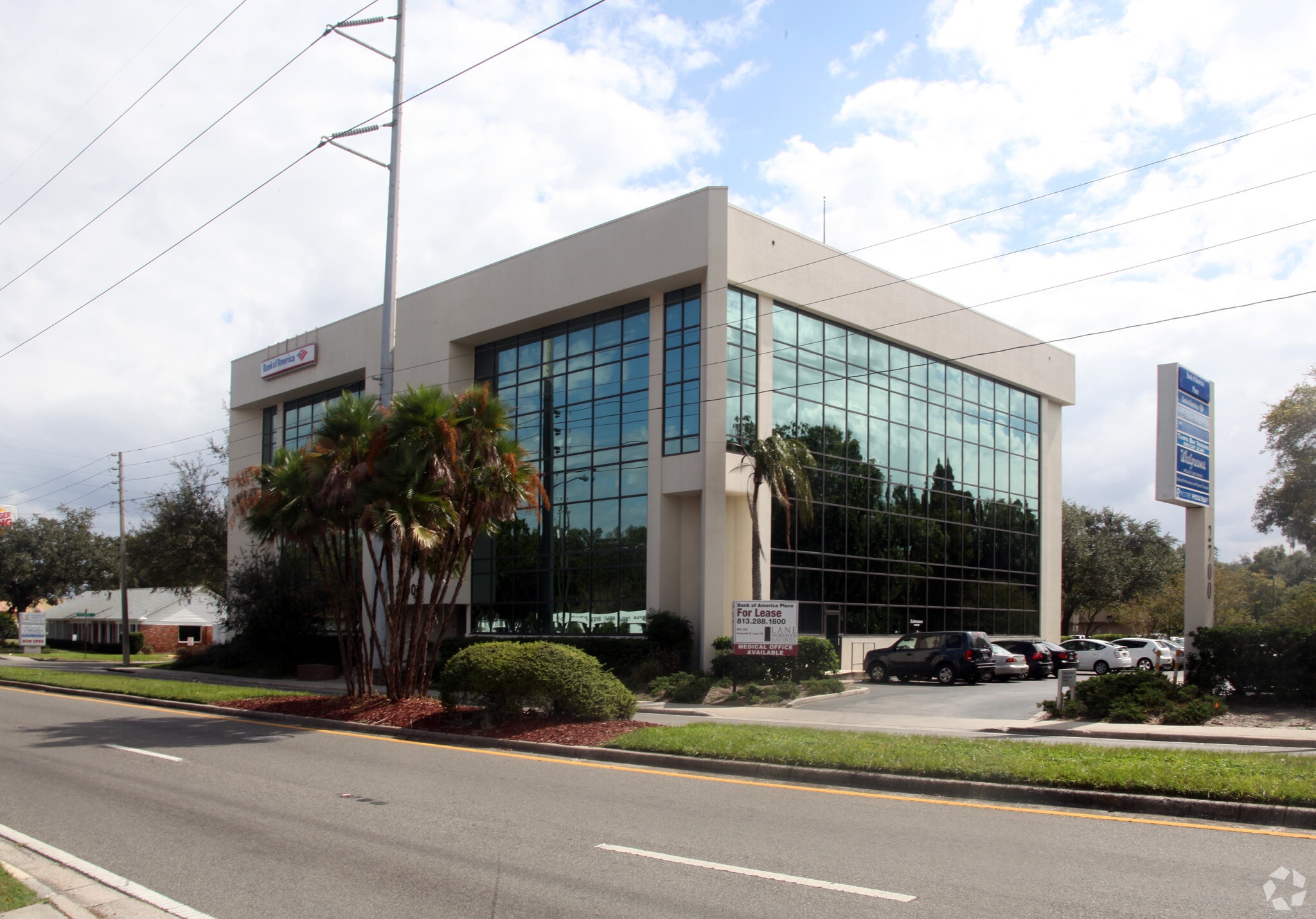 2700 W Dr Martin Luther King Jr Blvd, Tampa, FL to rent Building Photo- Image 1 of 11