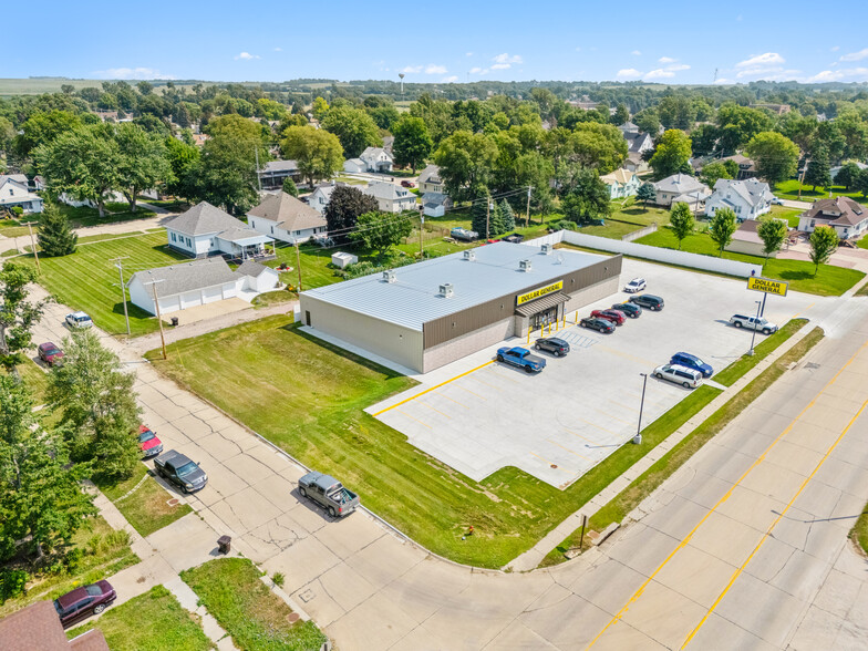 705 Park Ave, Plainview, NE for sale - Building Photo - Image 3 of 4