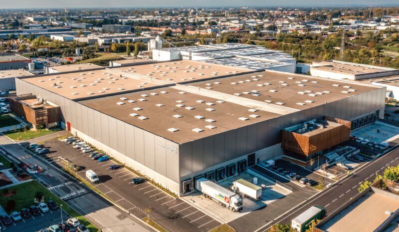 Office in Toulouse to rent Aerial- Image 1 of 7