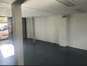 Tanners Ct, Brockham to rent Interior Photo- Image 1 of 5