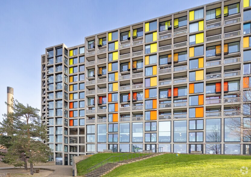 South St, Sheffield to rent - Building Photo - Image 2 of 16