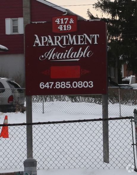 417 Pharmacy Ave, Toronto, ON for sale - Building Photo - Image 2 of 3