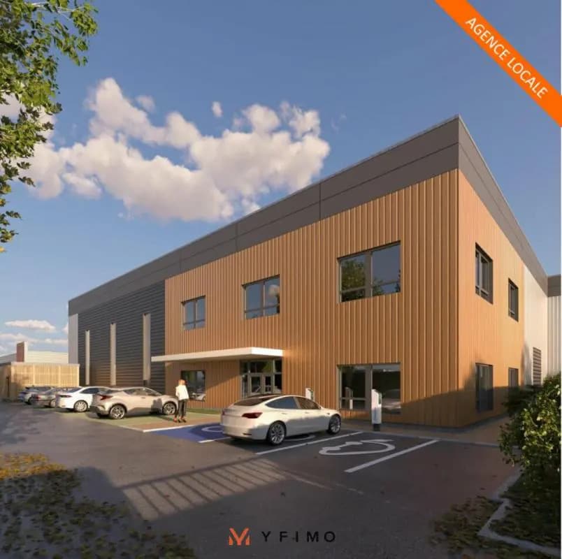 Location Entrepôt 2 210 m² - Photo 1