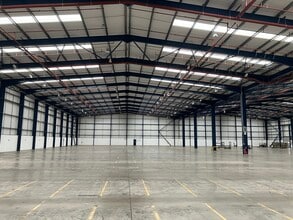 Woodbury Ln, Worcester to rent Interior Photo- Image 1 of 5