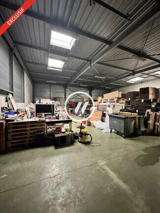 More details for Office, Light Industrial to Rent