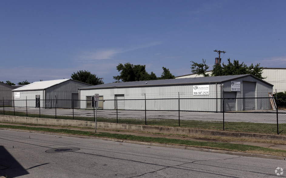 1902 E 7th Pl, Tulsa, OK for sale - Building Photo - Image 1 of 14