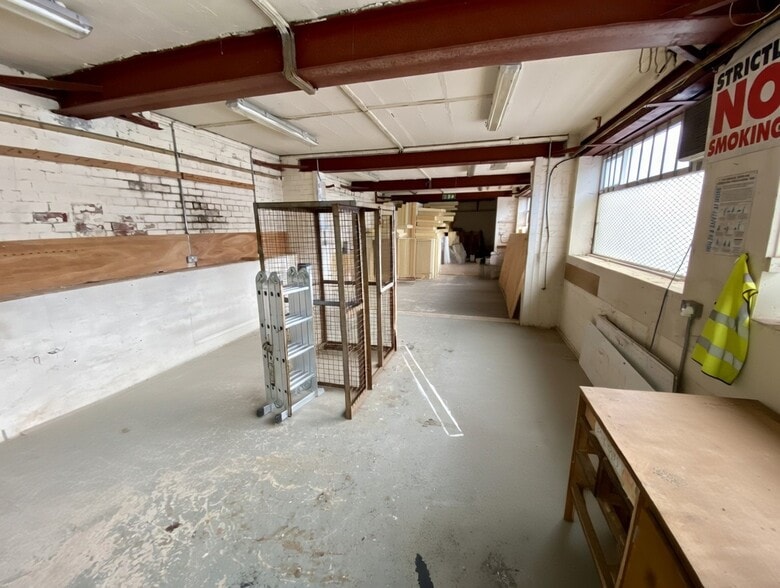 Greenfield Rd, Colne to rent - Interior Photo - Image 2 of 4