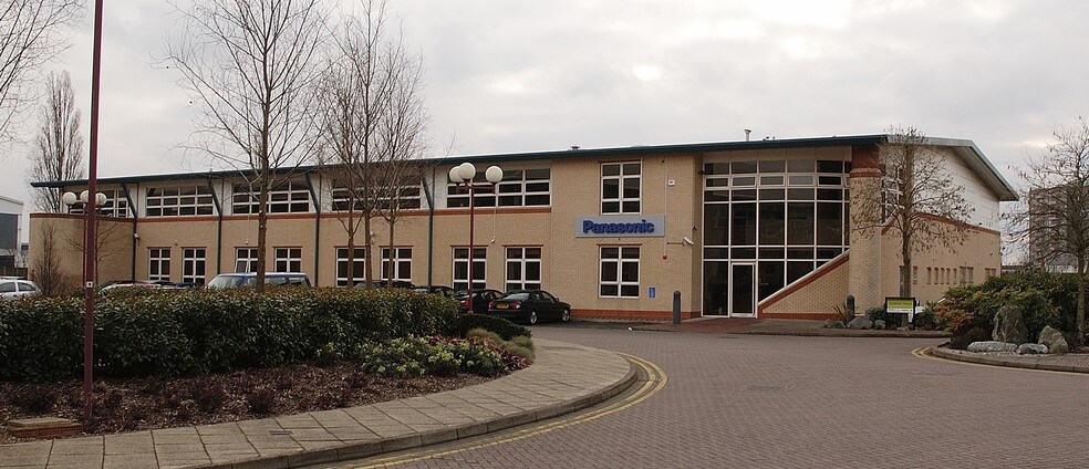 50 Heron Dr, Slough for sale - Primary Photo - Image 1 of 1