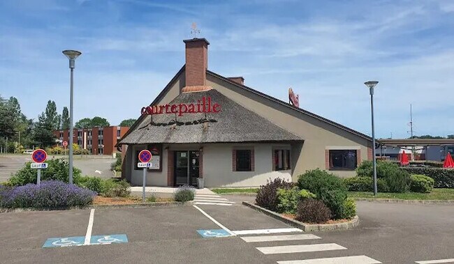 Location Entrepôt 373 m²