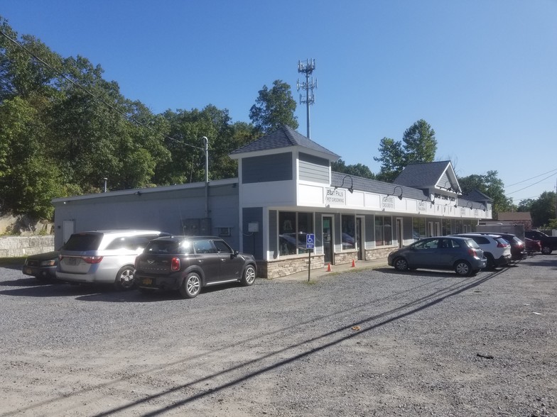 1164 NYS Route 9G, Hyde Park, NY for sale - Building Photo - Image 1 of 1