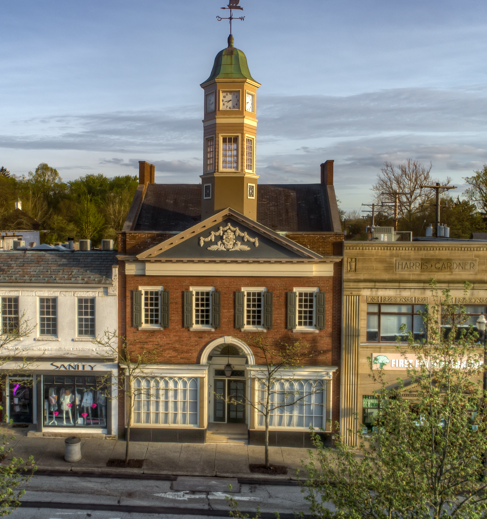 4 E Washington St, Chagrin Falls, OH for rent Building Photo- Image 1 of 5