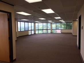 400 TechneCenter Dr, Milford, OH for rent Interior Photo- Image 1 of 1