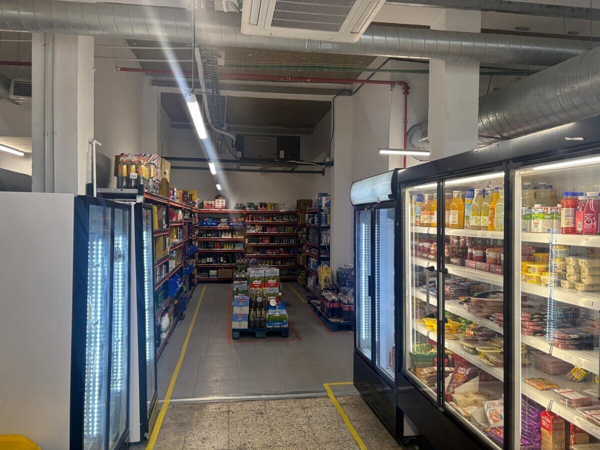 Zaragoza, ZAR 50006 - Unit 01 -  - Interior Photo - Image 2 of 11