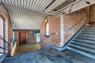 Office in Lille for sale Interior Photo- Image 1 of 3